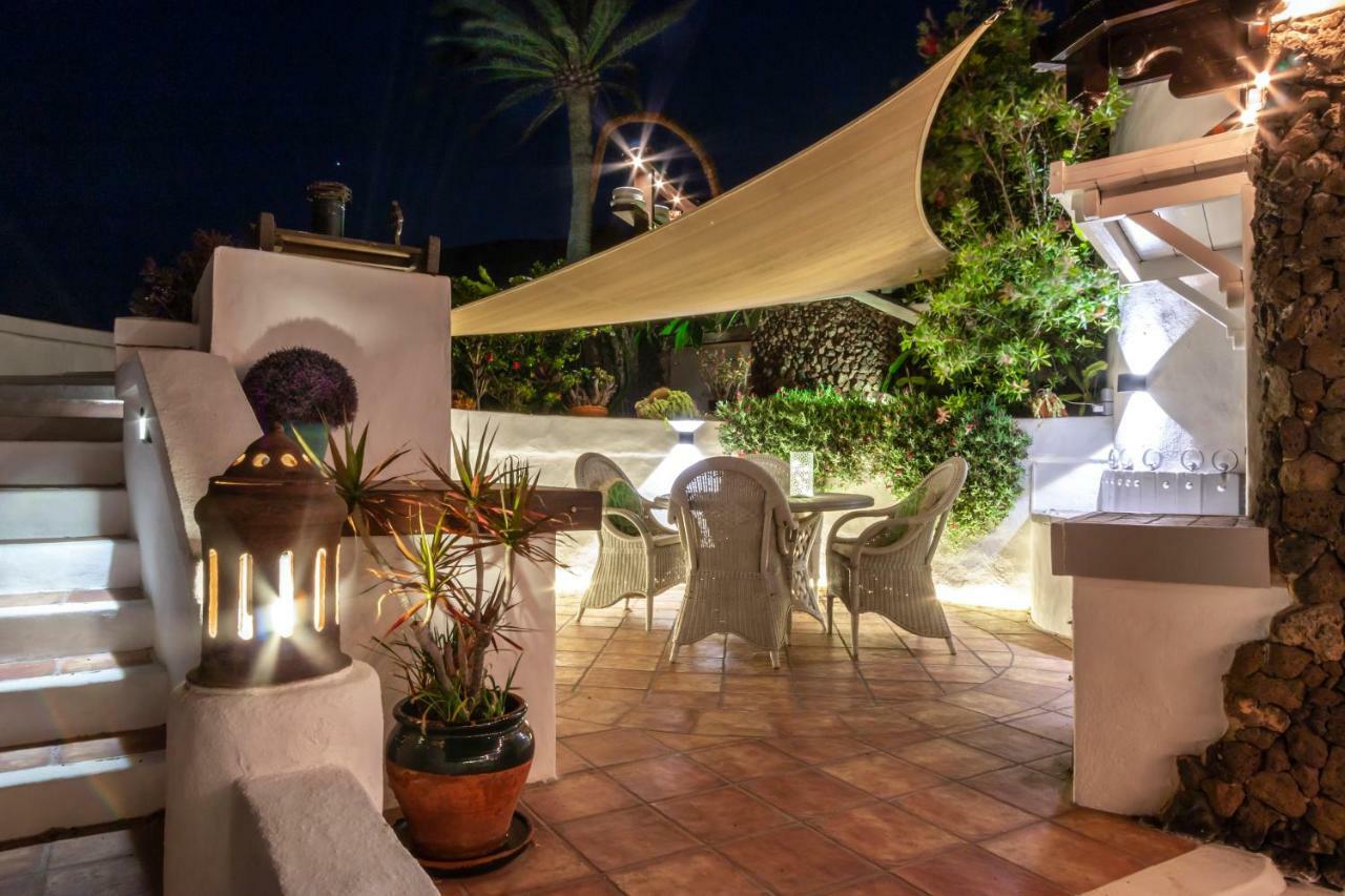Villa Via Lactea: Historic Luxury with Sea Views and Private Pool La Asomada  Exterior photo